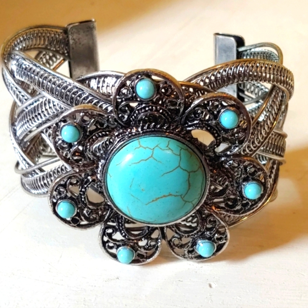 Silver Turquoise bracelet